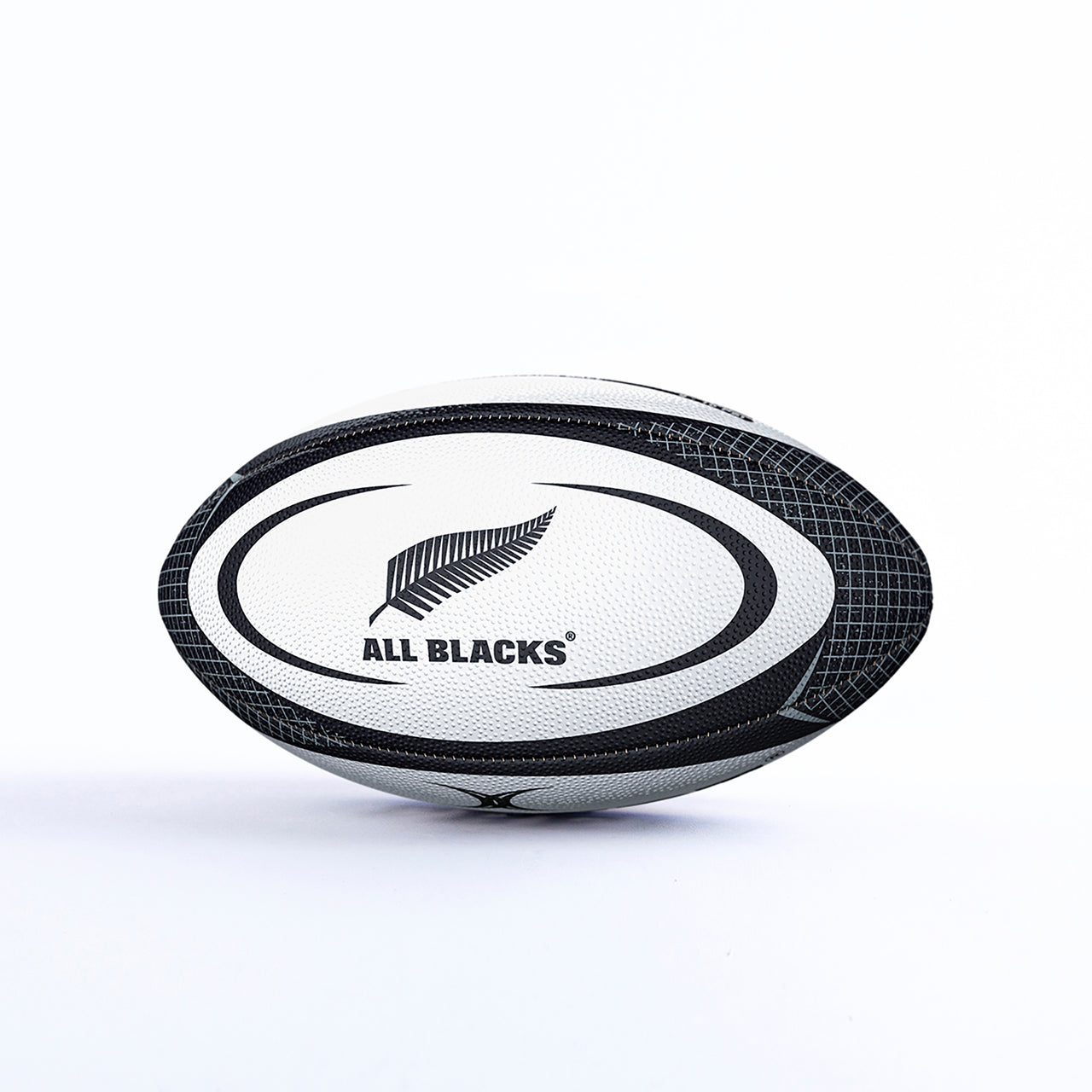 GILBERT ALL BLACKS REPLICA 10 INCH BALL