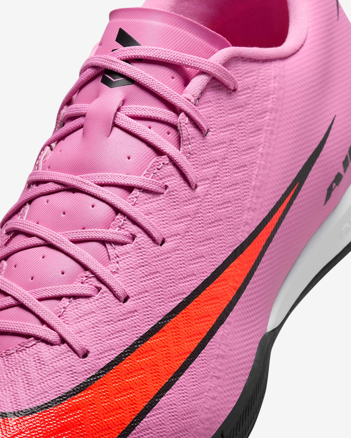 NIKE ZOOM VAPOR 16 ACADEMY IC